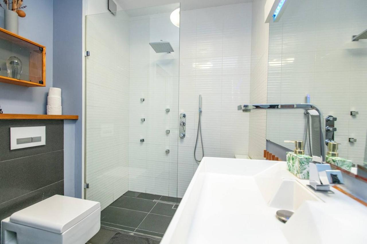 Dwupoziomowy, Rodzinny Apartament. Ochrona, Garaz. 华沙 外观 照片